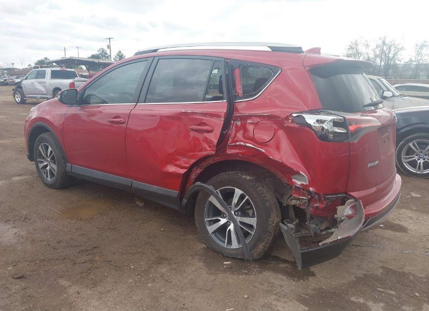 Photo 3 of 2016 Toyota Rav4 XLE (VIN 2T3WFREV9GW256676)