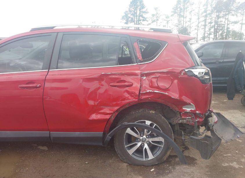 Photo 6 of 2016 Toyota Rav4 XLE (VIN 2T3WFREV9GW256676)