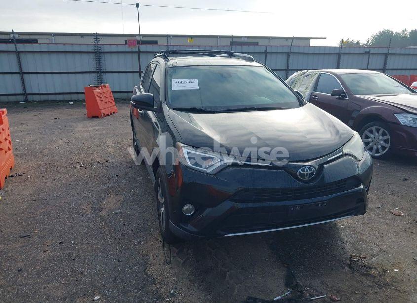 2016 Toyota Rav4 XLE (VIN 2T3WFREV9GW269623) main photo
