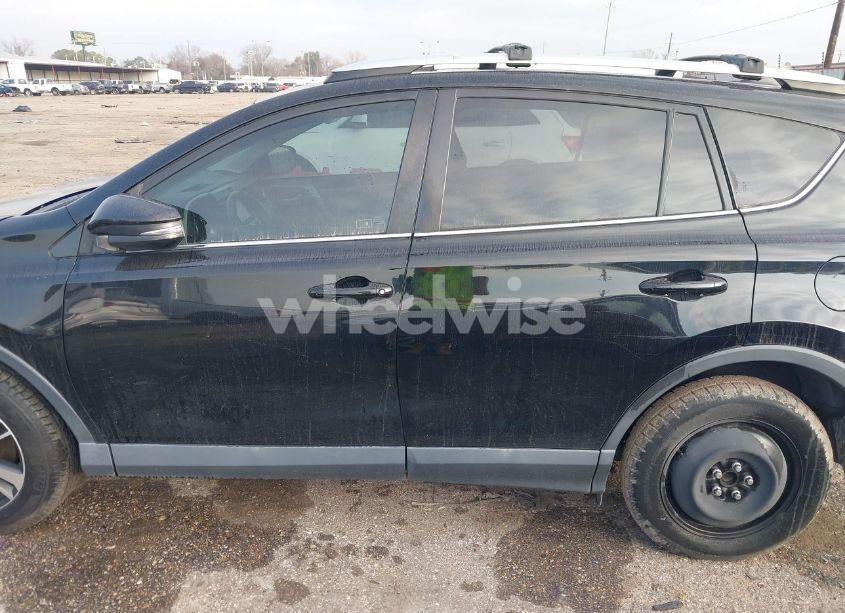 Photo 14 of 2016 Toyota Rav4 XLE (VIN 2T3WFREV9GW269623)