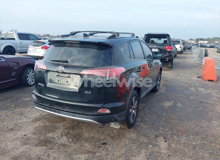 Photo 4 of 2016 Toyota Rav4 XLE (VIN 2T3WFREV9GW269623)