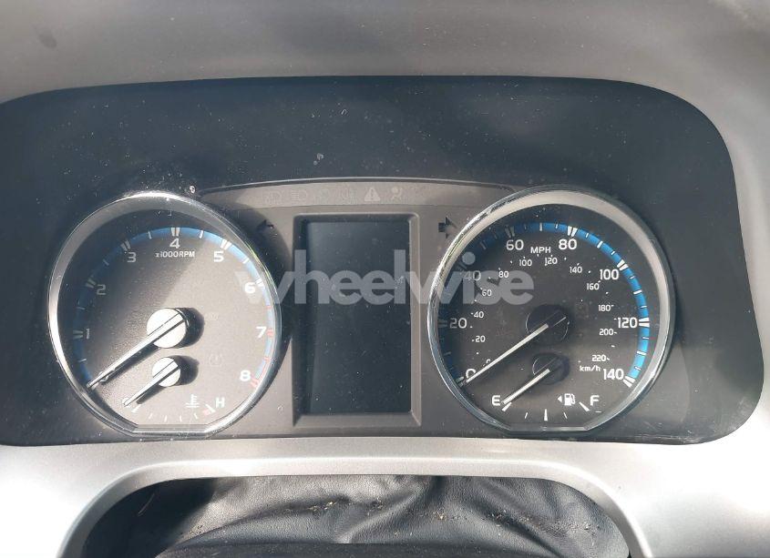 Photo 7 of 2016 Toyota Rav4 XLE (VIN 2T3WFREV9GW269623)