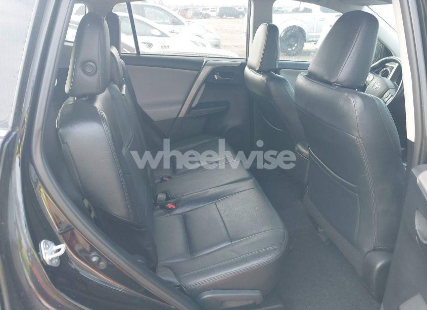 Photo 8 of 2016 Toyota Rav4 XLE (VIN 2T3WFREV9GW269623)