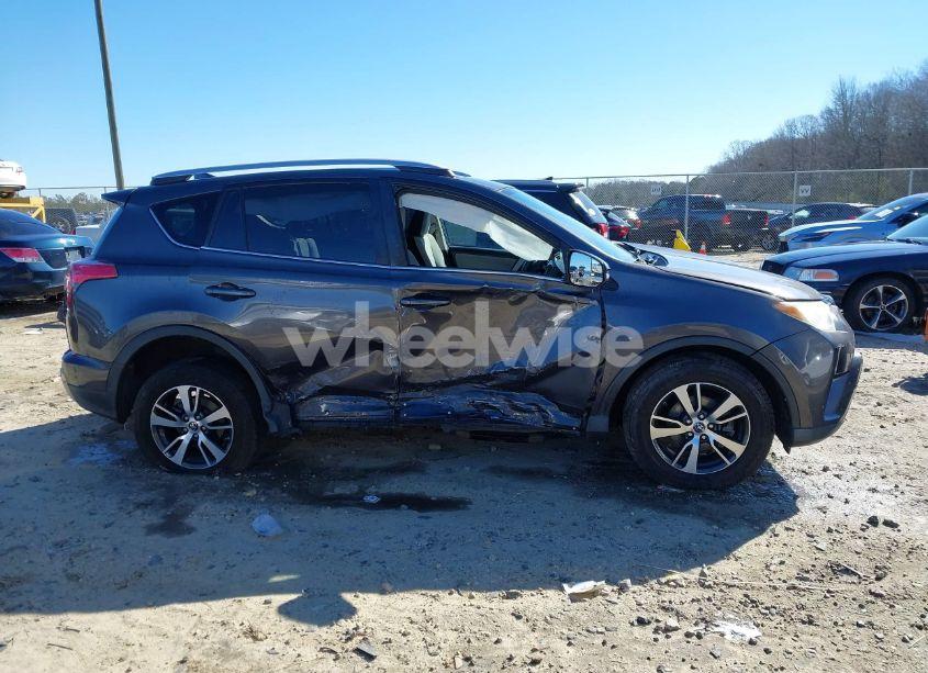 Photo 14 of 2016 Toyota Rav4 XLE (VIN 2T3WFREV9GW280895)