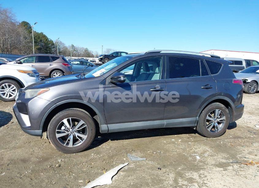 Photo 15 of 2016 Toyota Rav4 XLE (VIN 2T3WFREV9GW280895)