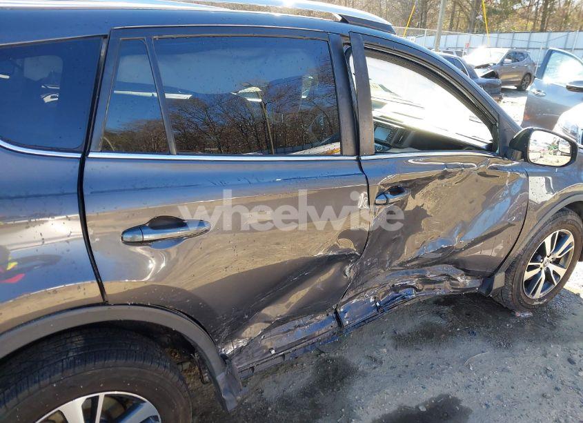 Photo 20 of 2016 Toyota Rav4 XLE (VIN 2T3WFREV9GW280895)