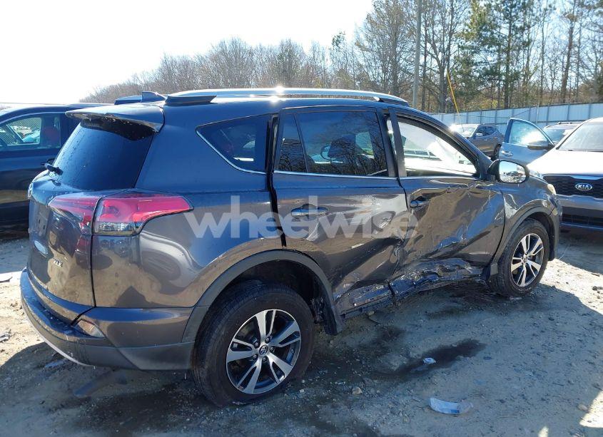 Photo 6 of 2016 Toyota Rav4 XLE (VIN 2T3WFREV9GW280895)
