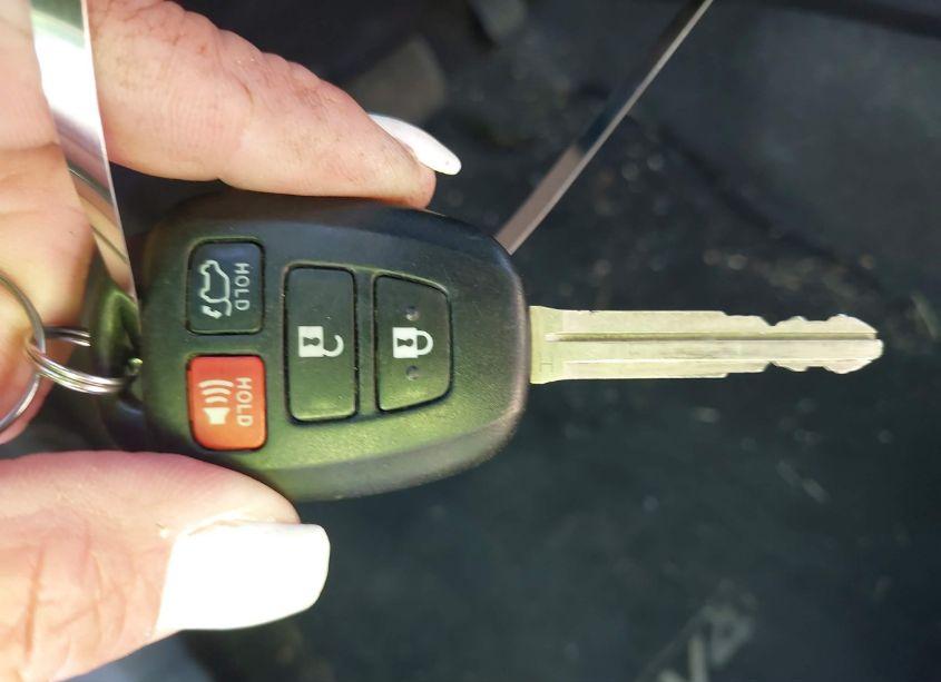 Photo 11 of 2017 Toyota Rav4 XLE (VIN 2T3WFREV9HW337775)