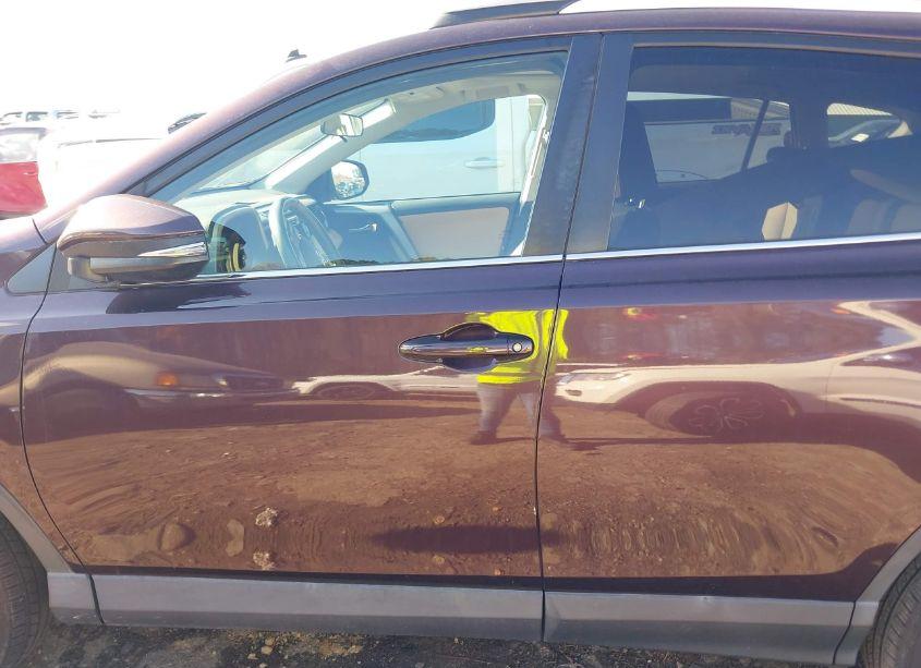 Photo 15 of 2017 Toyota Rav4 XLE (VIN 2T3WFREV9HW337775)