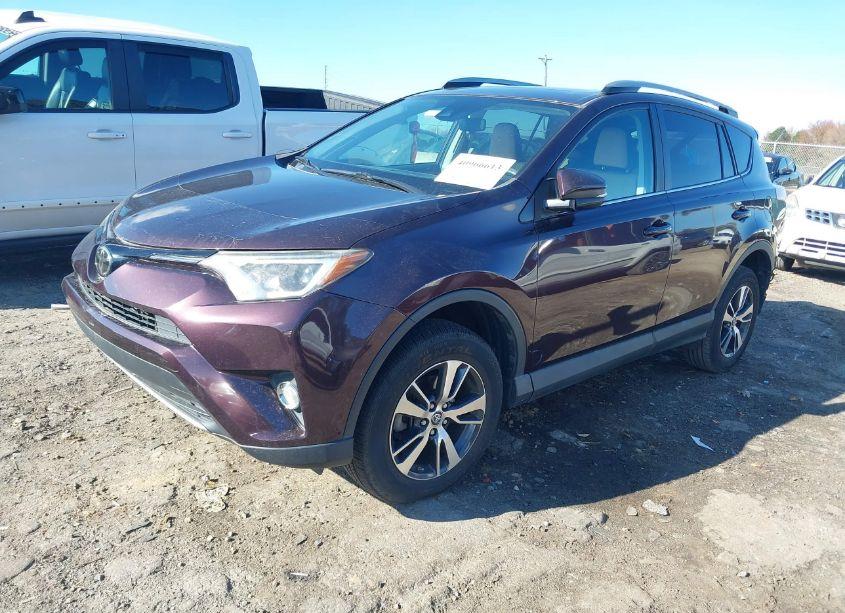 Photo 2 of 2017 Toyota Rav4 XLE (VIN 2T3WFREV9HW337775)