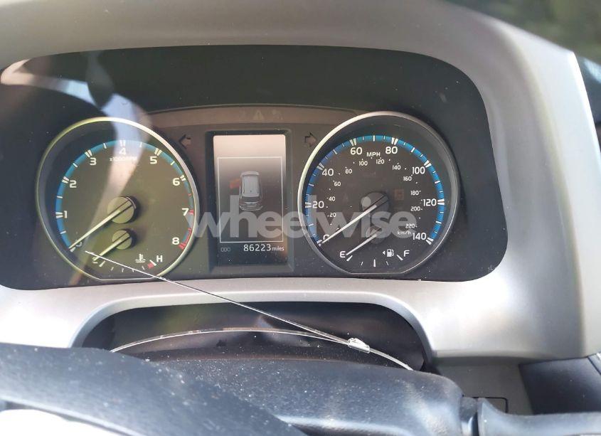 Photo 7 of 2017 Toyota Rav4 XLE (VIN 2T3WFREV9HW401653)