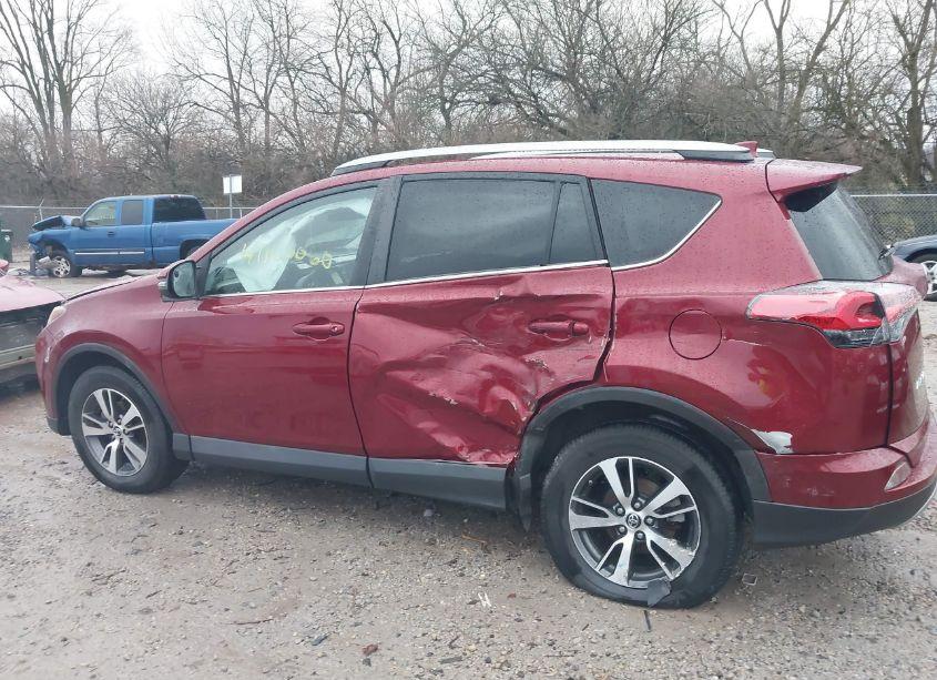 Photo 14 of 2018 Toyota Rav4 ADVENTURE/XLE (VIN 2T3WFREV9JW433640)