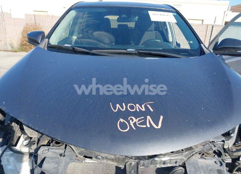 Photo 10 of 2018 Toyota Rav4 XLE (VIN 2T3WFREV9JW484183)