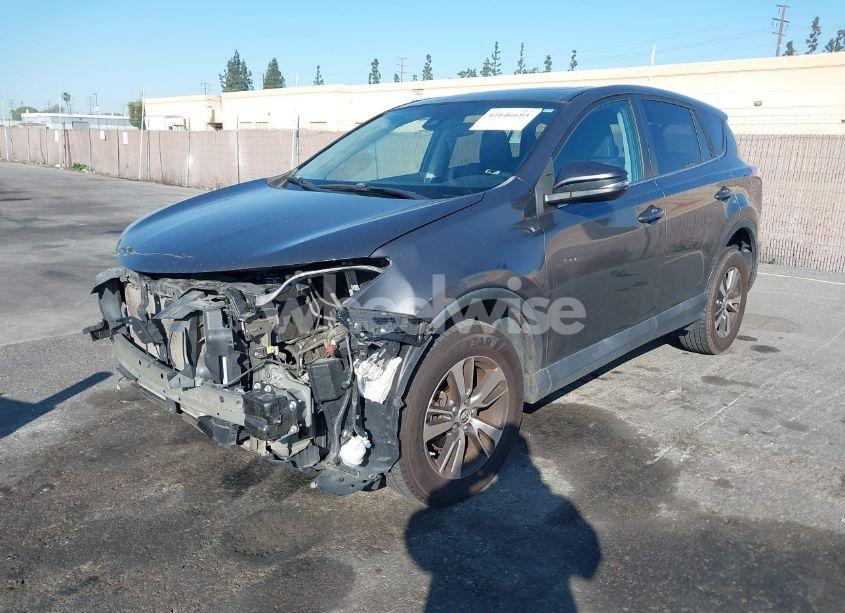 Photo 2 of 2018 Toyota Rav4 XLE (VIN 2T3WFREV9JW484183)