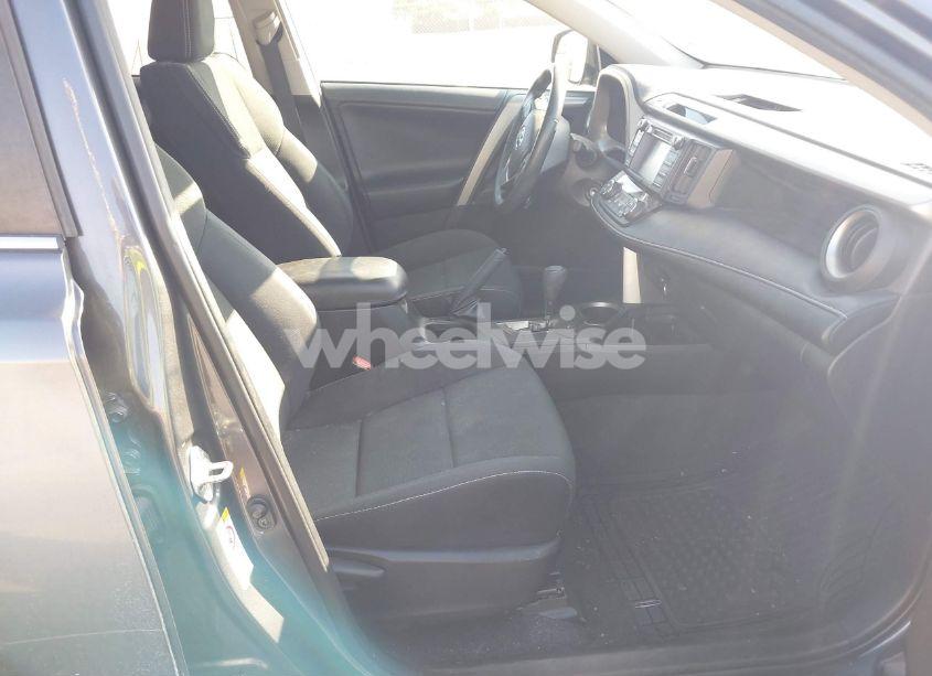 Photo 5 of 2018 Toyota Rav4 XLE (VIN 2T3WFREV9JW484183)