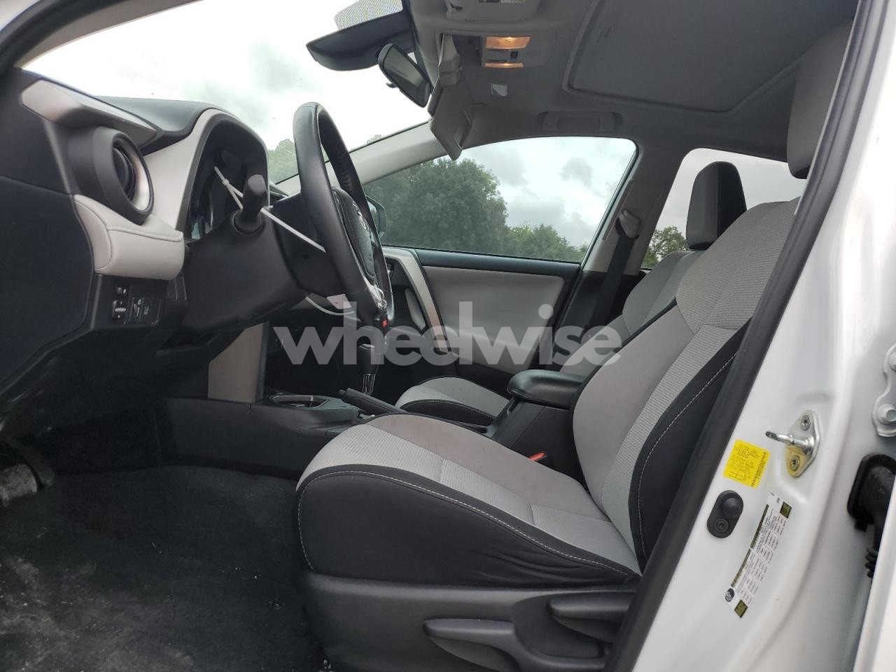 Photo 7 of 2018 TOYOTA RAV4 ADVENTURE (VIN 2T3WFREV9JW523080)