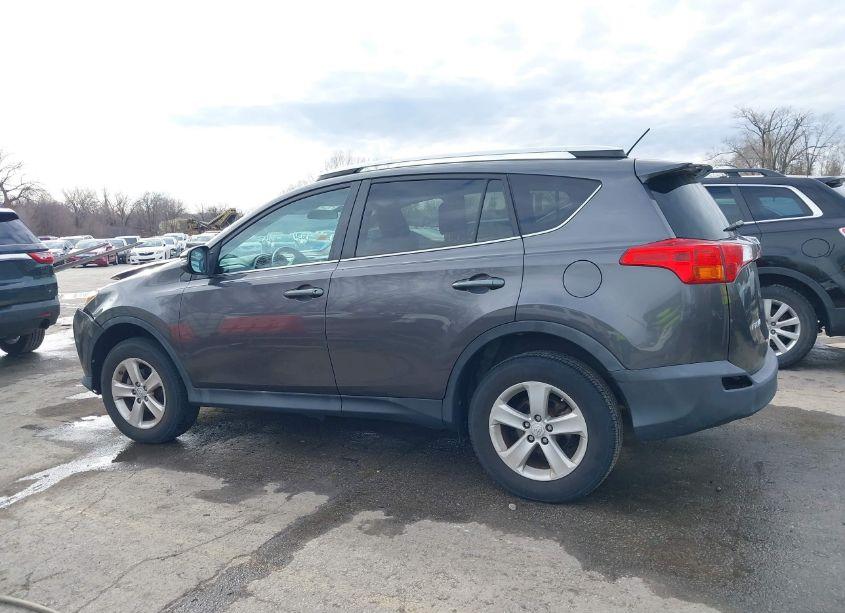 Photo 14 of 2013 Toyota Rav4 XLE (VIN 2T3WFREVXDW053534)