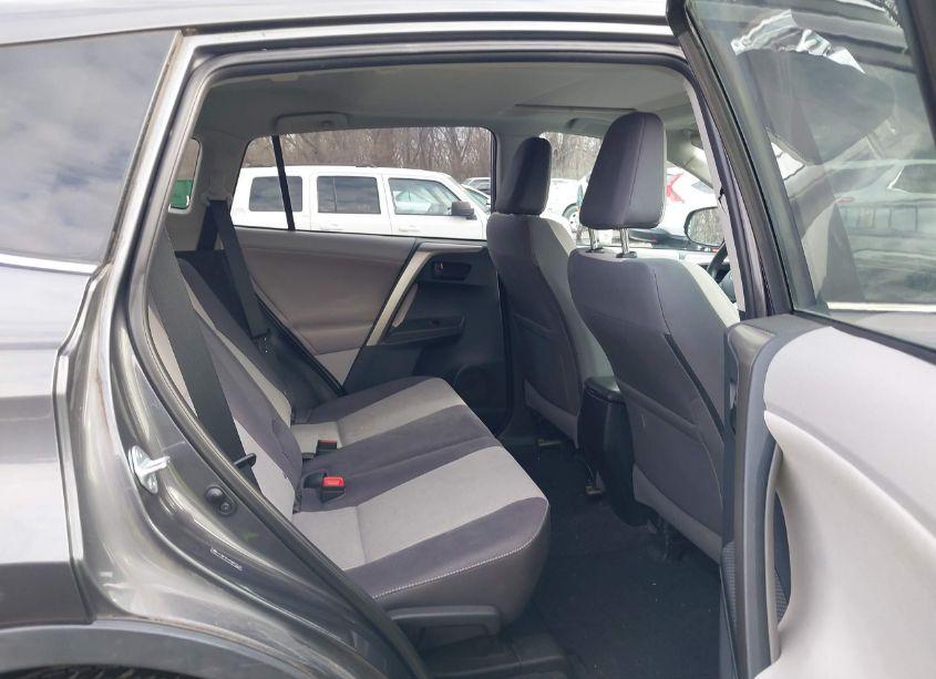 Photo 8 of 2013 Toyota Rav4 XLE (VIN 2T3WFREVXDW053534)