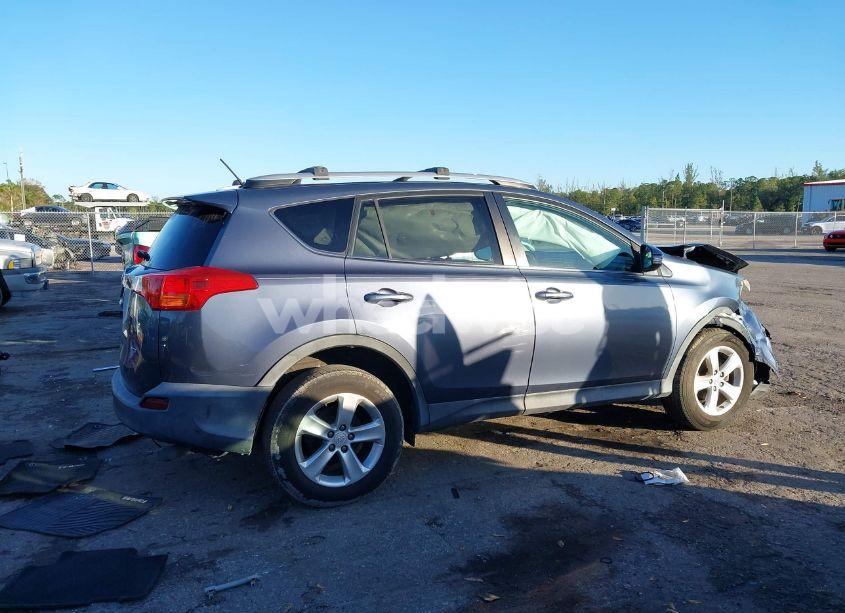 Photo 13 of 2014 Toyota Rav4 XLE (VIN 2T3WFREVXEW083067)