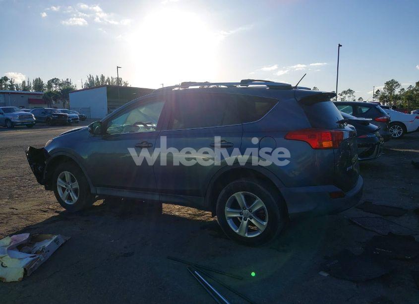 Photo 14 of 2014 Toyota Rav4 XLE (VIN 2T3WFREVXEW083067)