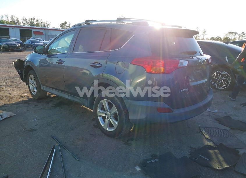 Photo 3 of 2014 Toyota Rav4 XLE (VIN 2T3WFREVXEW083067)