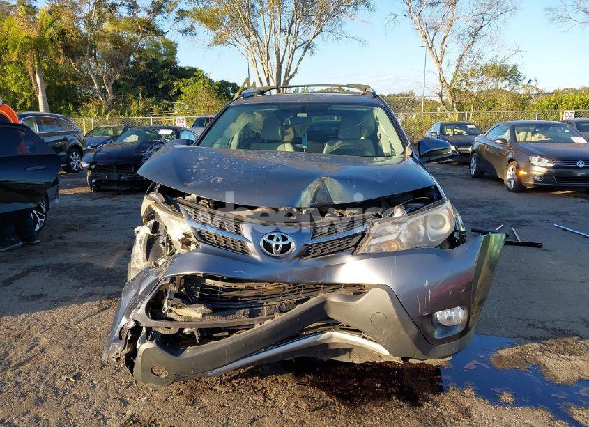 Photo 6 of 2014 Toyota Rav4 XLE (VIN 2T3WFREVXEW083067)