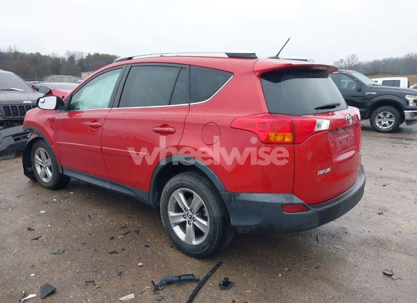 Photo 3 of 2015 Toyota Rav4 XLE (VIN 2T3WFREVXFW210286)