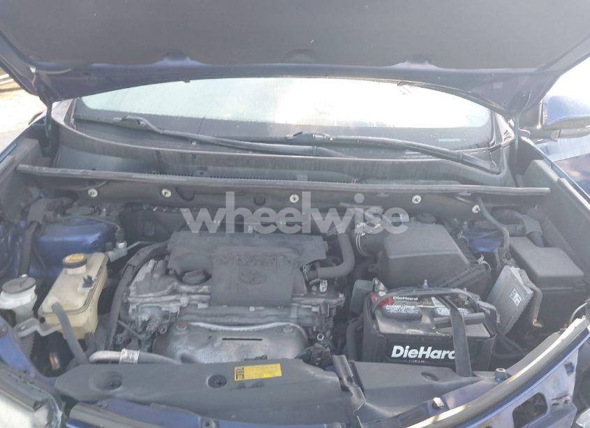 Photo 10 of 2015 Toyota Rav4 XLE (VIN 2T3WFREVXFW214984)