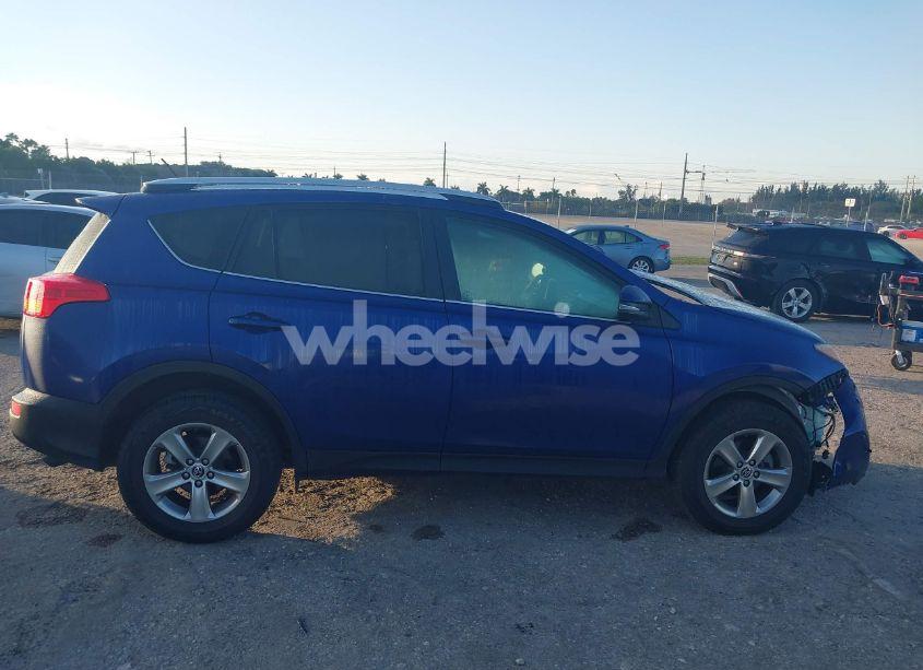 Photo 14 of 2015 Toyota Rav4 XLE (VIN 2T3WFREVXFW214984)