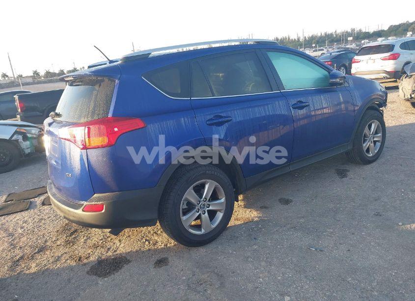 Photo 4 of 2015 Toyota Rav4 XLE (VIN 2T3WFREVXFW214984)