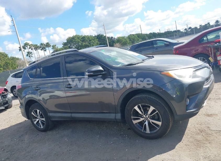 Photo 13 of 2016 Toyota Rav4 XLE (VIN 2T3WFREVXGW240213)