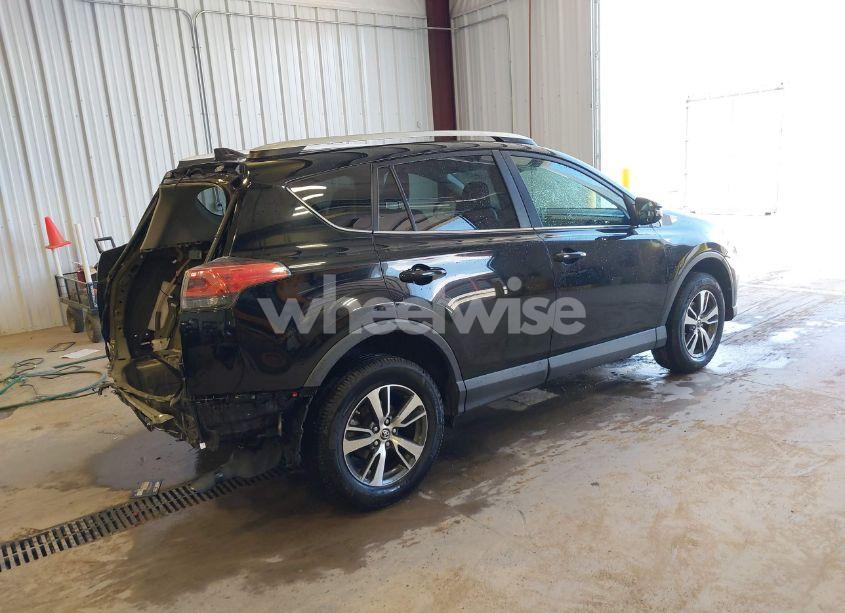 Photo 4 of 2016 Toyota Rav4 XLE (VIN 2T3WFREVXGW252362)