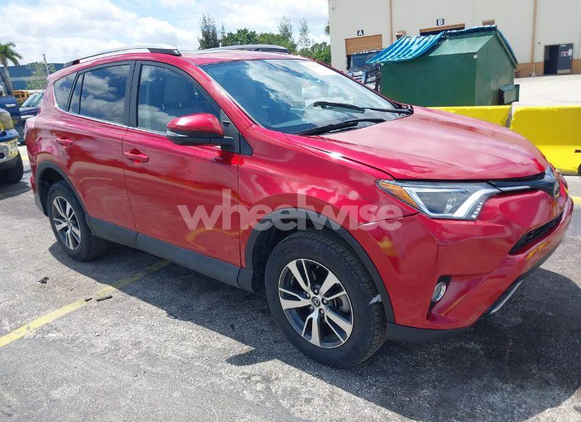 2017 Toyota Rav4 XLE (VIN 2T3WFREVXHW318359) main photo
