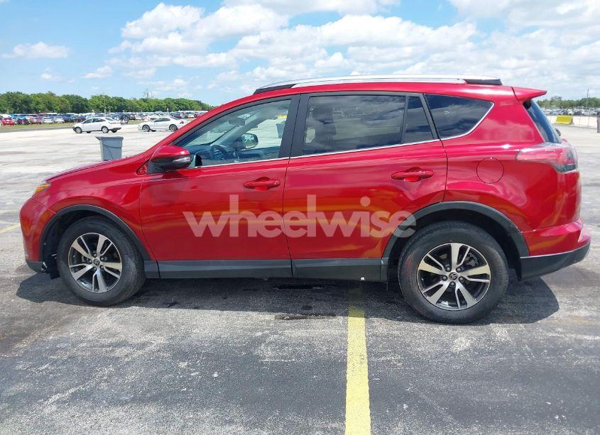 Photo 14 of 2017 Toyota Rav4 XLE (VIN 2T3WFREVXHW318359)