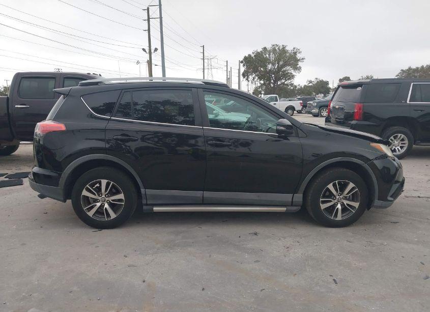 Photo 13 of 2017 Toyota Rav4 XLE (VIN 2T3WFREVXHW352429)