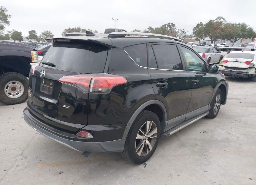 Photo 4 of 2017 Toyota Rav4 XLE (VIN 2T3WFREVXHW352429)