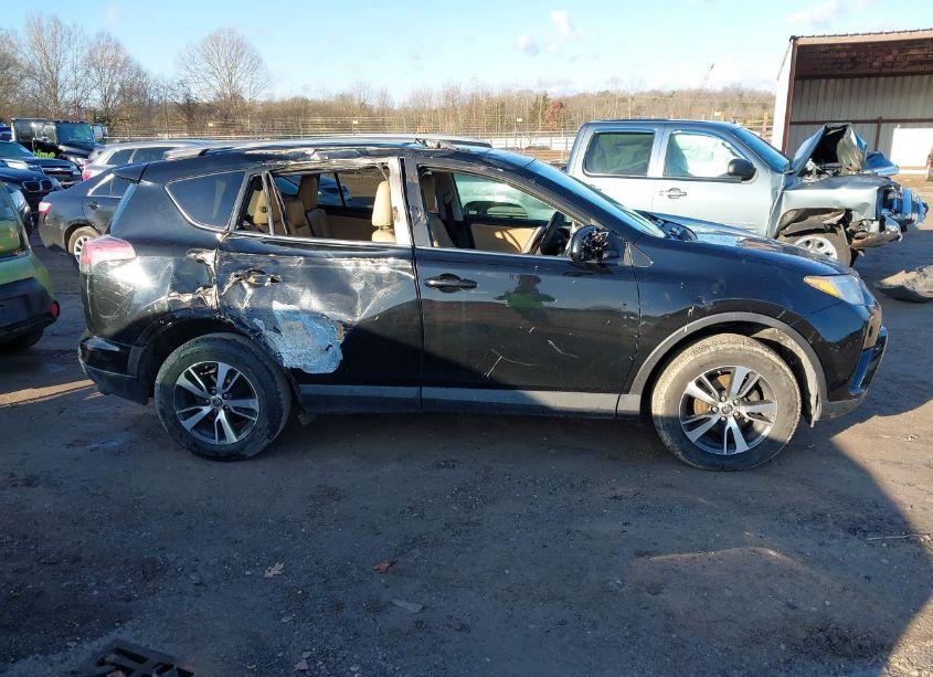 Photo 13 of 2017 Toyota Rav4 XLE (VIN 2T3WFREVXHW366976)