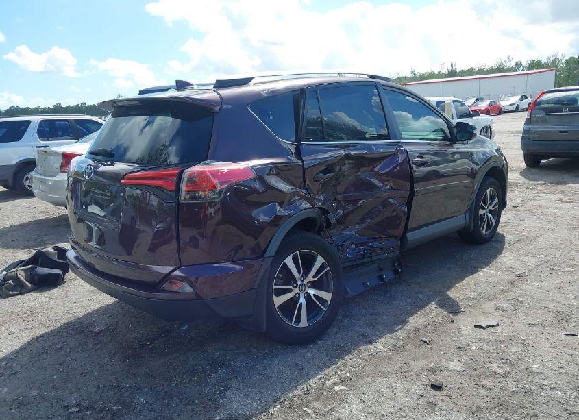 Photo 4 of 2017 Toyota Rav4 XLE (VIN 2T3WFREVXHW369618)