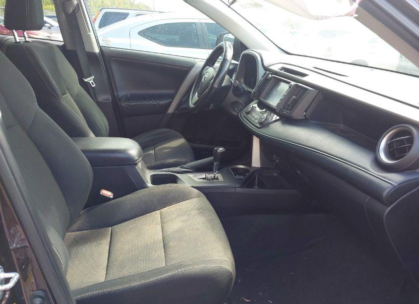 Photo 5 of 2017 Toyota Rav4 XLE (VIN 2T3WFREVXHW369618)