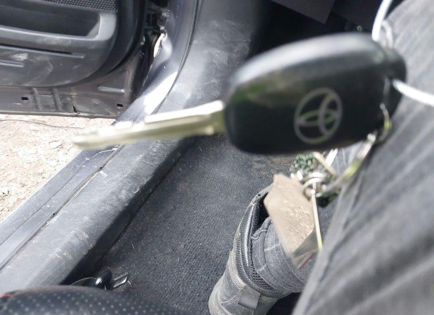 Photo 11 of 2017 Toyota Rav4 XLE (VIN 2T3WFREVXHW379937)