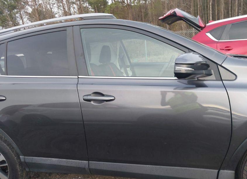 Photo 13 of 2017 Toyota Rav4 XLE (VIN 2T3WFREVXHW379937)