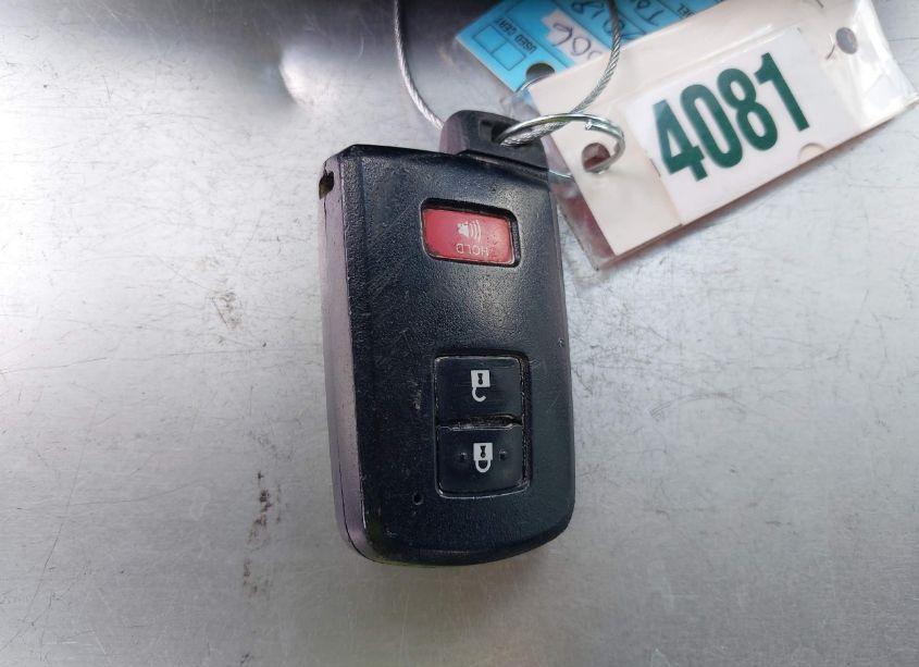 Photo 11 of 2018 Toyota Rav4 XLE (VIN 2T3WFREVXJW410318)