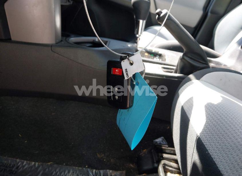 Photo 11 of 2018 Toyota Rav4 XLE (VIN 2T3WFREVXJW420797)