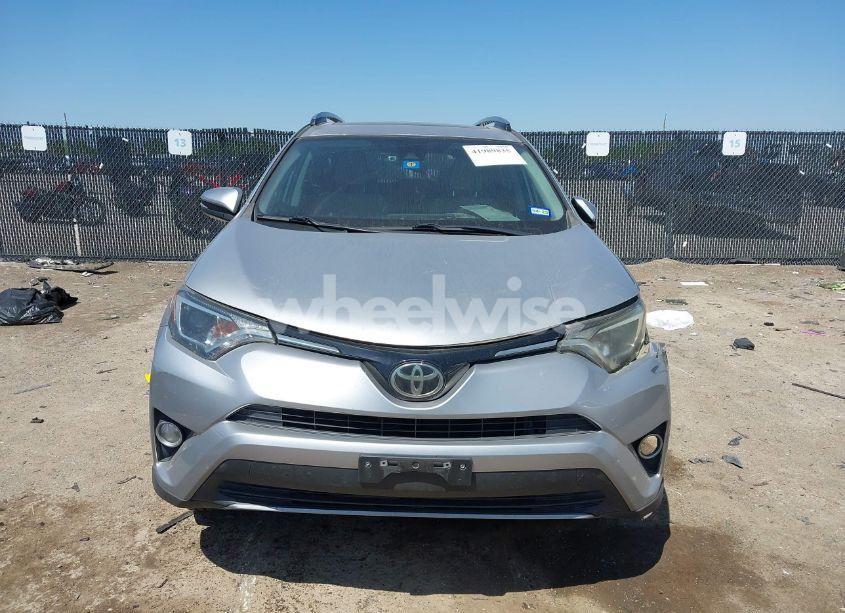 Photo 12 of 2018 Toyota Rav4 XLE (VIN 2T3WFREVXJW420797)