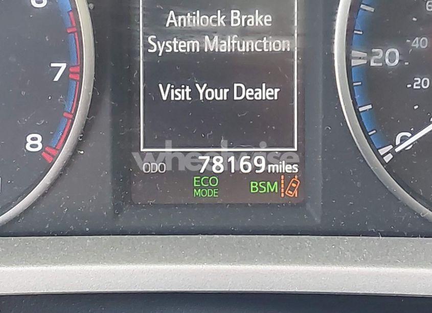 Photo 15 of 2018 Toyota Rav4 XLE (VIN 2T3WFREVXJW420797)