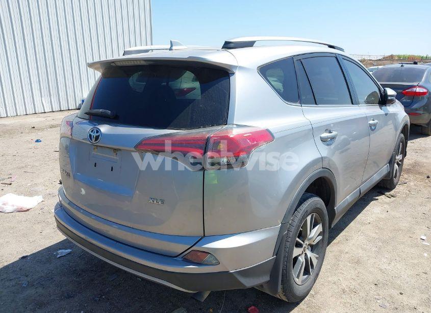 Photo 4 of 2018 Toyota Rav4 XLE (VIN 2T3WFREVXJW420797)