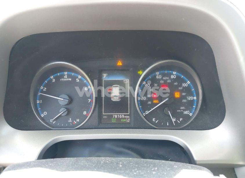 Photo 7 of 2018 Toyota Rav4 XLE (VIN 2T3WFREVXJW420797)