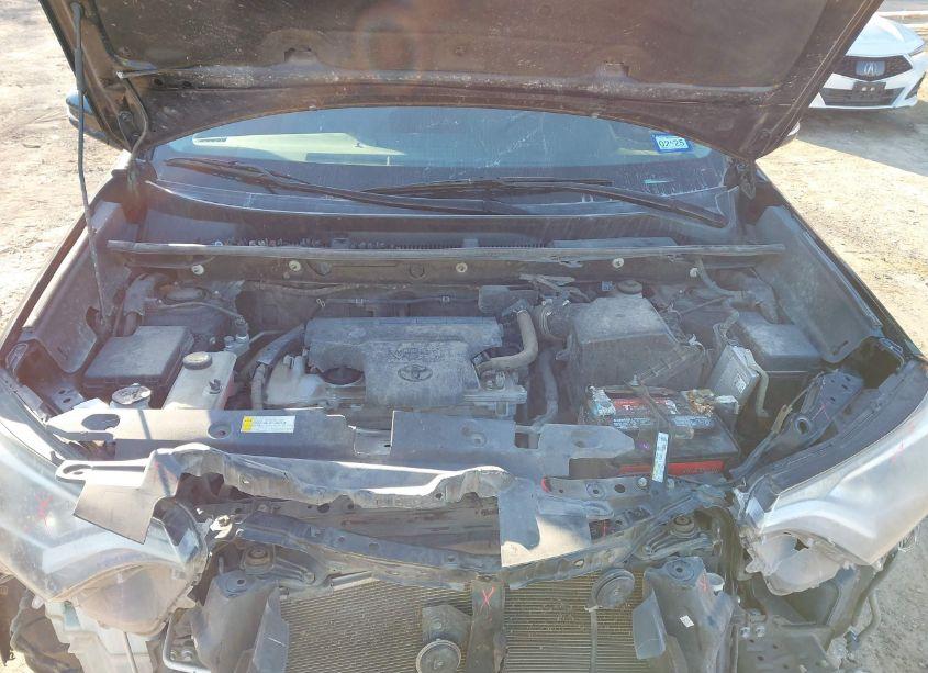 Photo 10 of 2018 Toyota Rav4 ADVENTURE/XLE (VIN 2T3WFREVXJW438183)