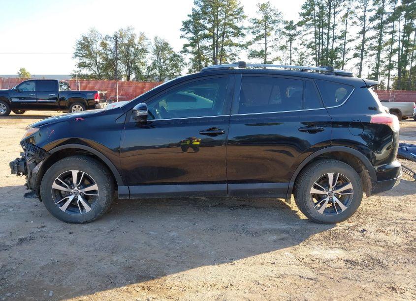 Photo 15 of 2018 Toyota Rav4 ADVENTURE/XLE (VIN 2T3WFREVXJW438183)