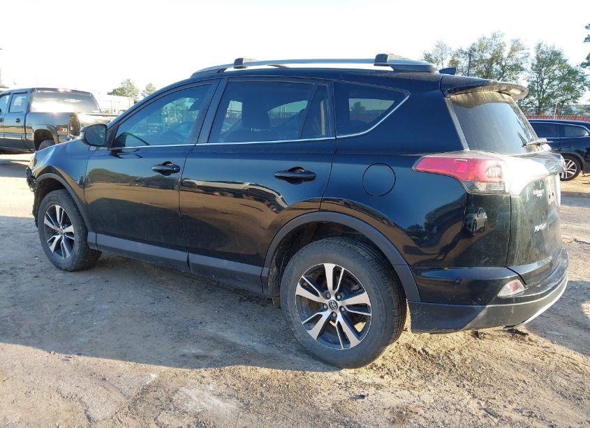 Photo 3 of 2018 Toyota Rav4 ADVENTURE/XLE (VIN 2T3WFREVXJW438183)